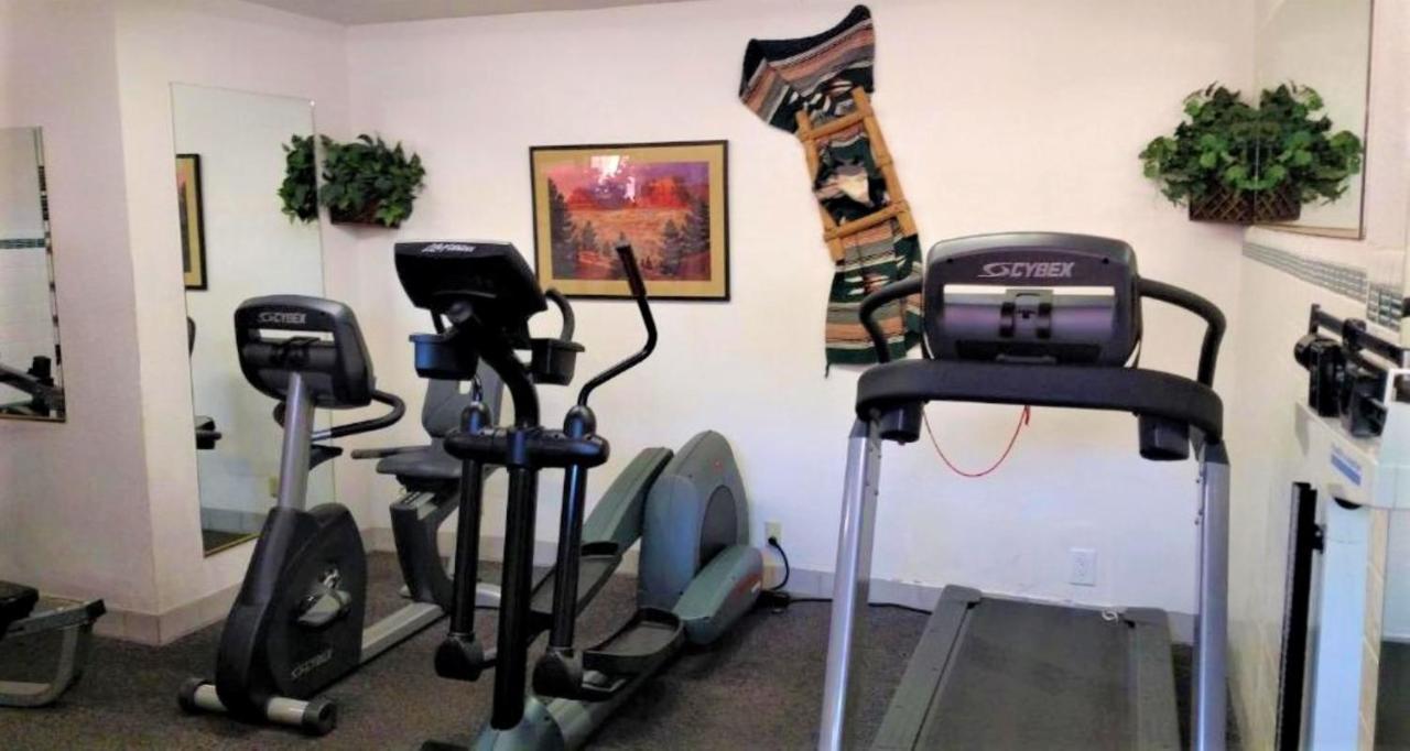 Sedona Pines Resort Exterior photo Elliptical trainer (left)