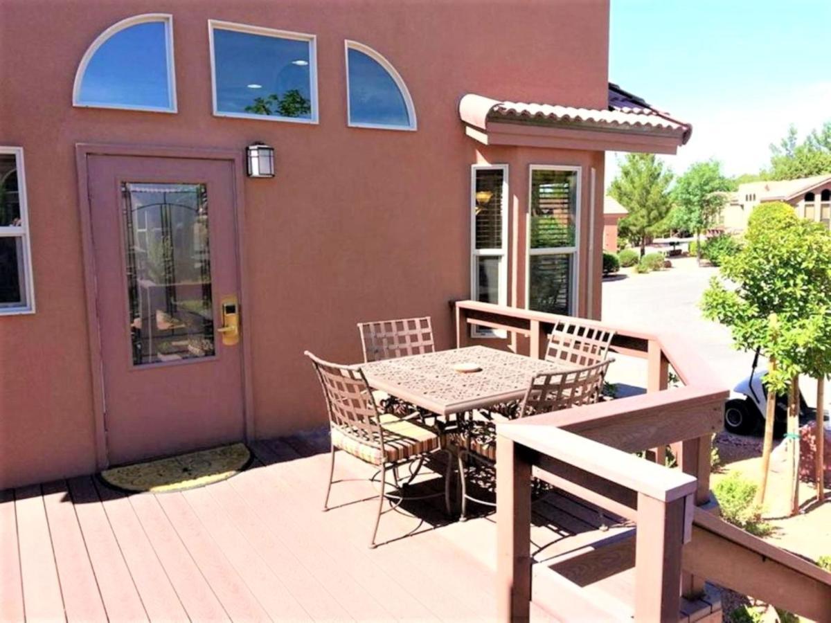 Sedona Pines Resort Exterior photo A patio in the United States